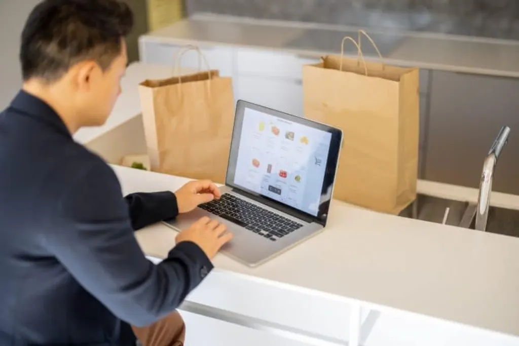 Comparaison Shopify vs WooCommerce : quel est le meilleur choix ?