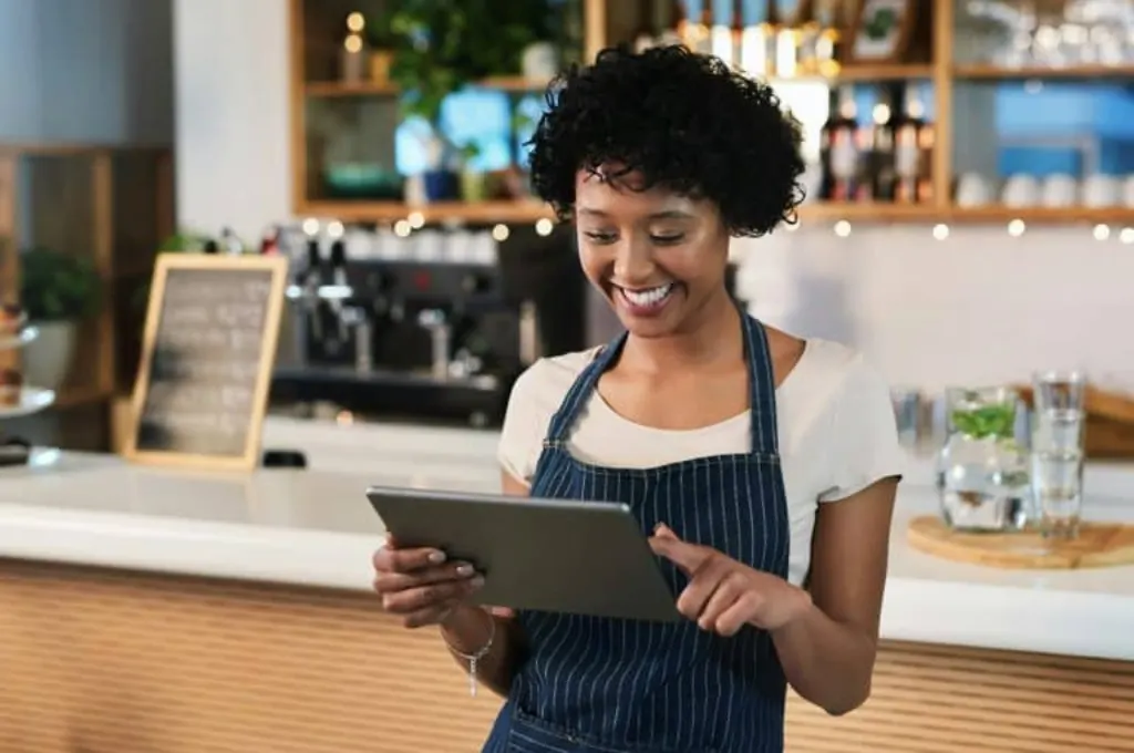 Shopify vs Squarespace : Le duel ultime des plateformes e-commerce en 2024 – Découvrez la solution parfaite pour propulser votre entreprise !